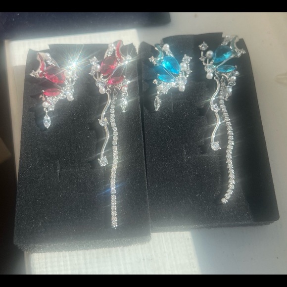 Gorgeous new sapphire shades asymmetrical butterfly silver earrings #272 - Picture 7 of 12